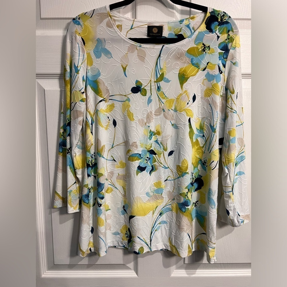 M Collection Ladies Floral Round Neck 3/4 Sleeved Multicolor Blouse Size Med